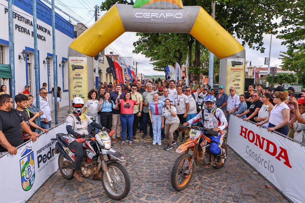 Pedra Branca-CE recebe competidores do Rally Piocerá e destaca seus encantos naturais
